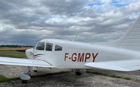 F-GMPY Piper PA28 Cherokee - P28A